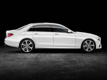 Pikendatud kerega E-klass. Foto: Daimler