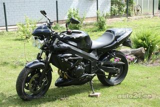 Triumph Speed 4 R4 73kW