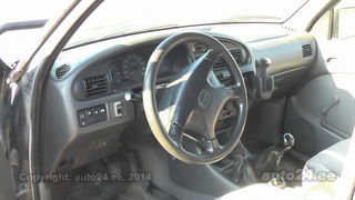 Mazda B2500 2.5 57kW