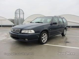 Volvo V70 2.5 R5 103kW