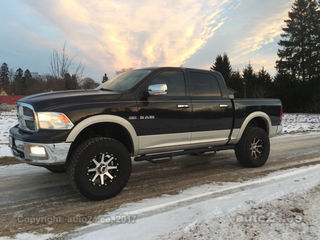 Dodge RAM Laramie Crew Cab HEMI 5.7 V8 291kW