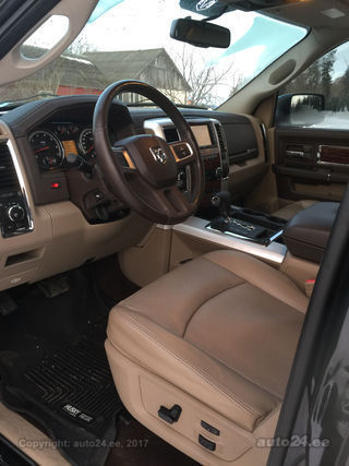 Dodge RAM Laramie Crew Cab HEMI 5.7 V8 291kW