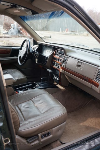 Jeep Grand Cherokee limited 5.2 V8 158kW