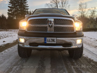 Dodge RAM Laramie Crew Cab HEMI 5.7 V8 291kW